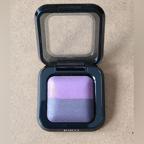 Kiko Milano • Bright Duo Eyeshadow • Mettalic Pearly Amethyst - Picture 5 of 8